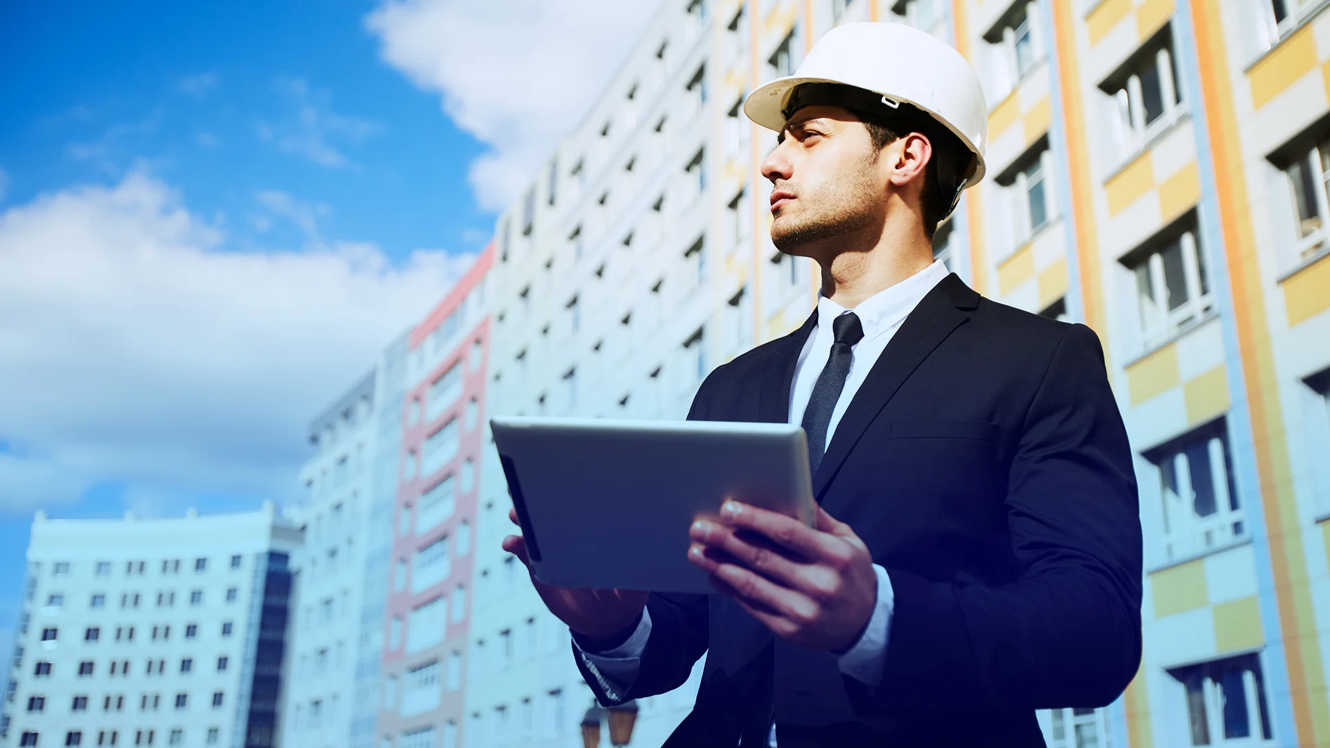 How Enterprise Software Drives Efficiency In Real Estate Property Management